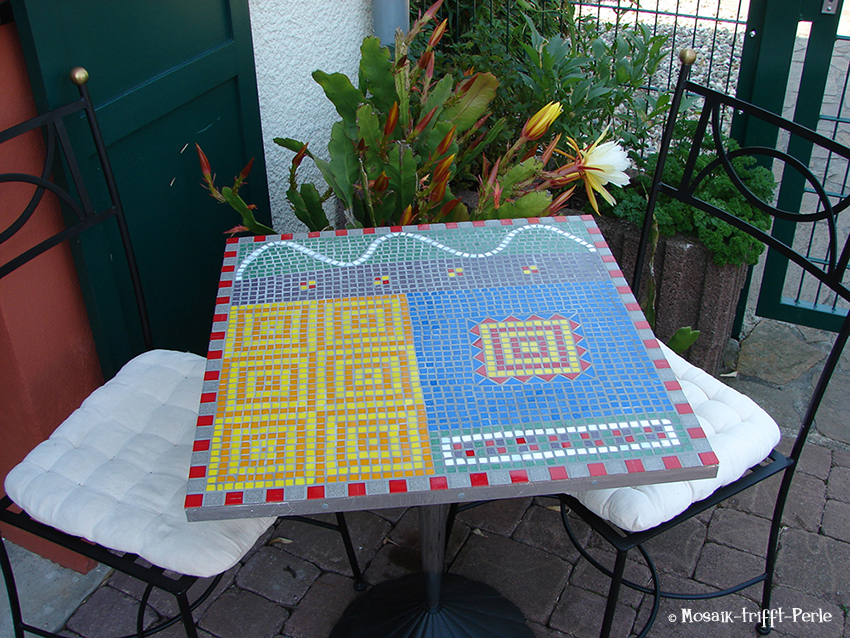 Mosaik-Tisch